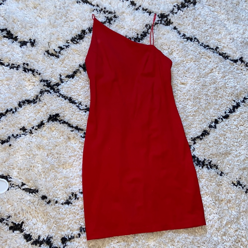 Red bodycon dress